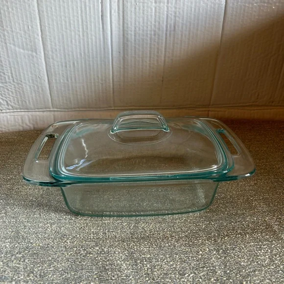 Pyrex - Picture 3 of 12
